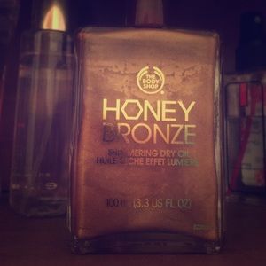 Honey bronze dry oil from the body shop