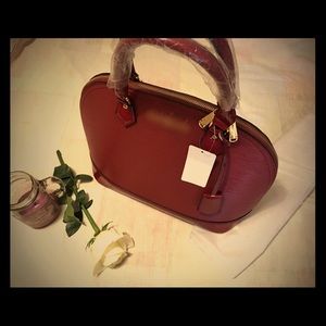 Maroon/Redish Handbag👜