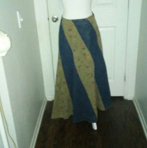 Long Jean skirt with brown flower prints