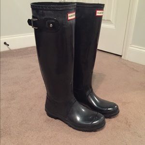 Black hunter rain boots
