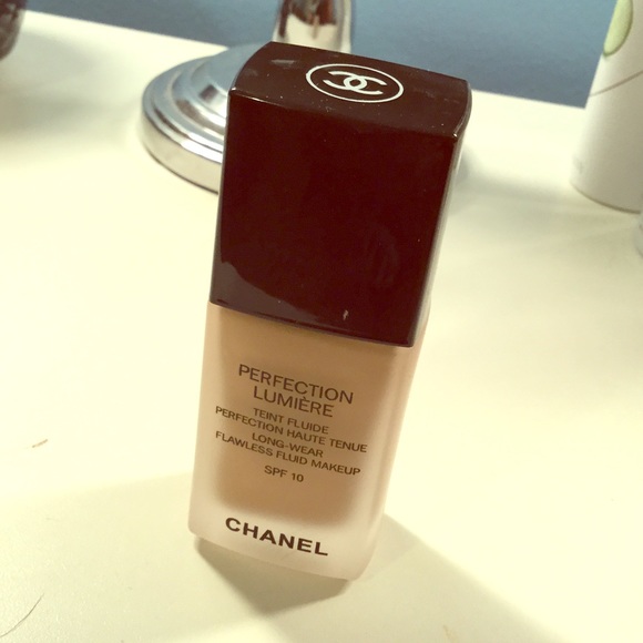 Chanel foundation