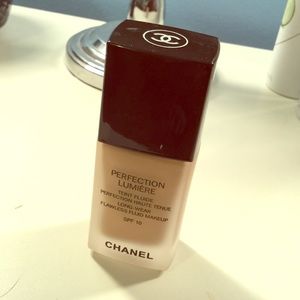 Chanel foundation