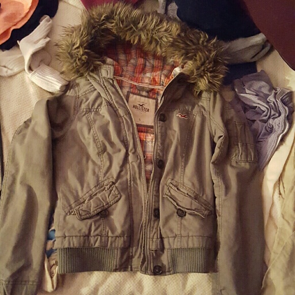 Hollister coat