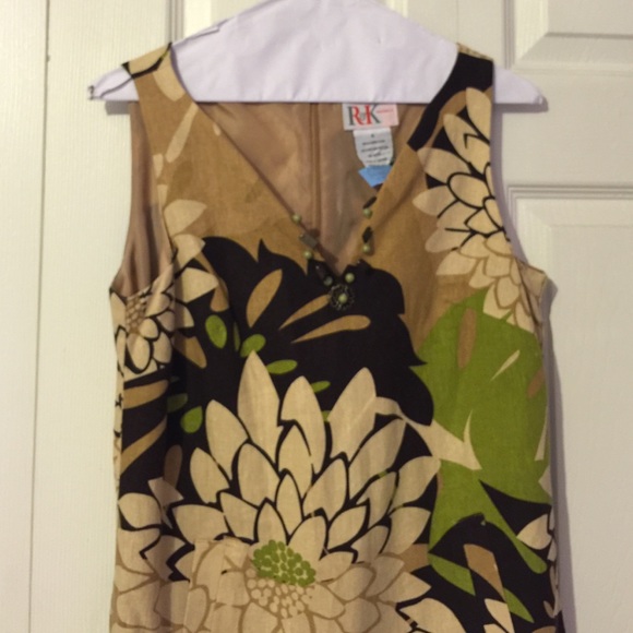 Dress - Picture 2 of 4