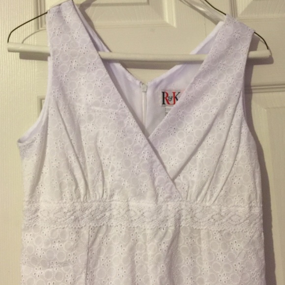 Dress - Picture 2 of 4