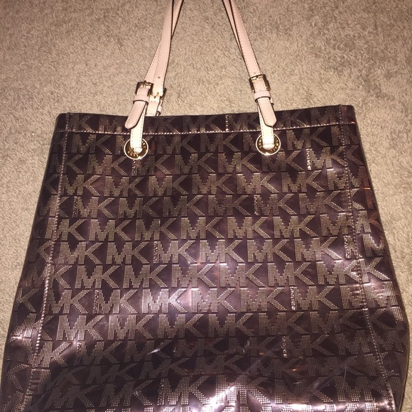 Michael Kors purse