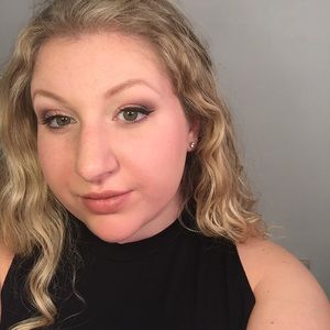 Meet your Posher, Ciara