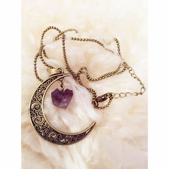 Urban Outfitters Jewelry - New Dreamer Crescent Moon Necklace Pendant