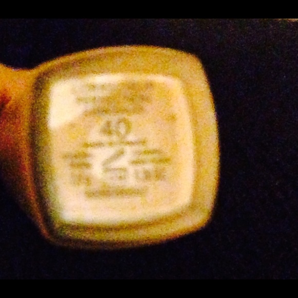 Chanel:CORRECTEUR PERFECTION
LONGLASTING CONCEALR - Picture 2 of 2