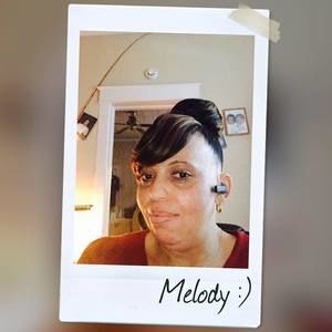 Meet your Posher, Antonia