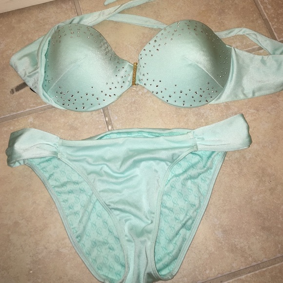 Victoria secret bikini set 34D