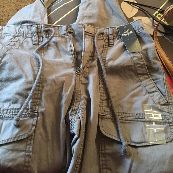 Hollister joggers / ON HOLD!!