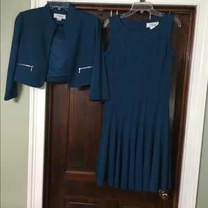 Two piece suit with jacket