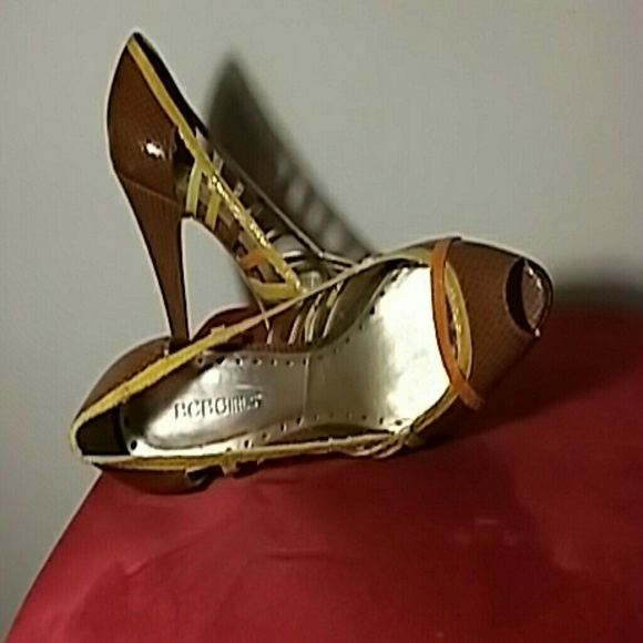 BCBG  peep toe, 5" pumps