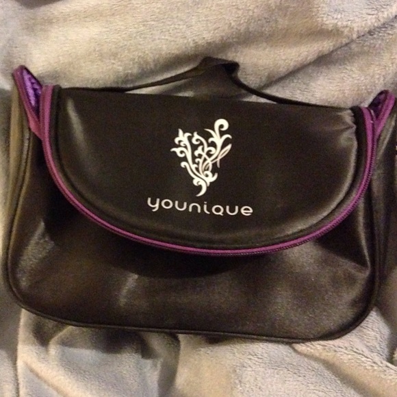 BNWT Younique makeup bag