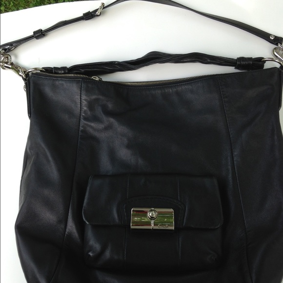 Authentic Coach black purse - Picture 2 of 4