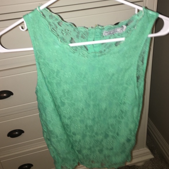 GREEN LACE TANK