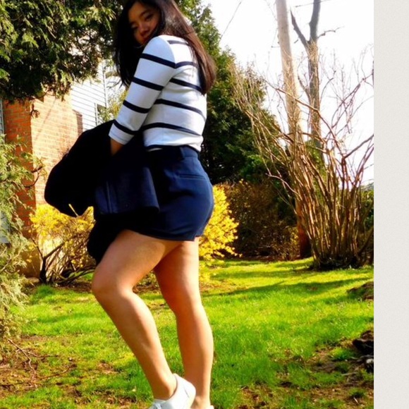 Meet your Posher, Kristin - Picture 2 of 2