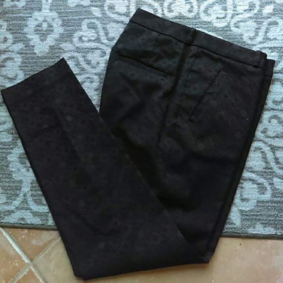 H&M black art deco pattern crop pant
