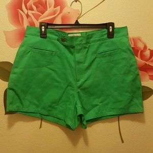 Women's Paris Blues green shorts,  NEW