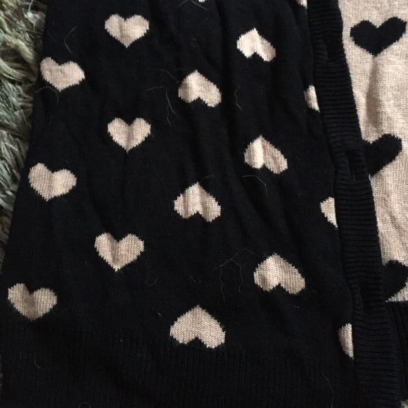 Sweater - Picture 2 of 4