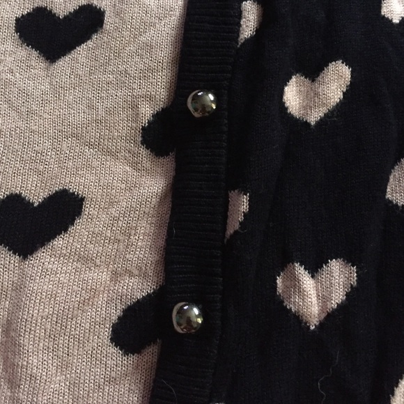 Sweater - Picture 4 of 4