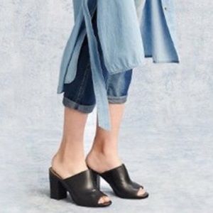 Splendid Birch Sandal