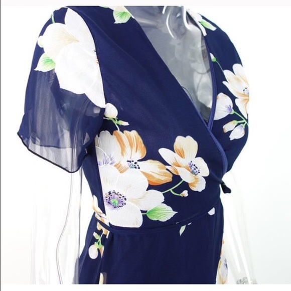 LAST ONE SALE 🆕 Stunning blue maxi  wrap dress💙 - Picture 3 of 4