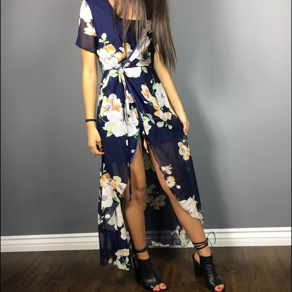 LAST ONE SALE 🆕 Stunning blue maxi  wrap dress💙 - Picture 2 of 4