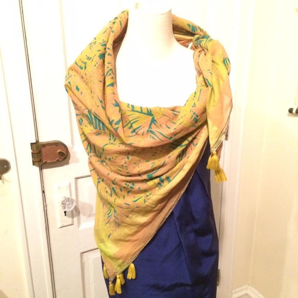 Large square scarf