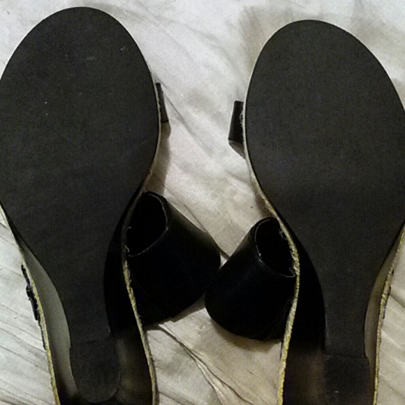 Sexy Leather Sandals - Picture 3 of 4