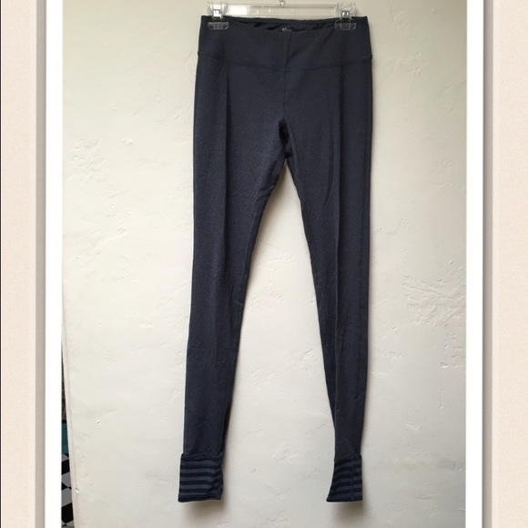 Tonic leggings with foot stirrup