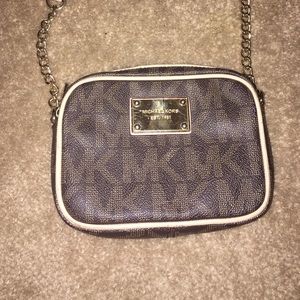 Michael Kors cross body!