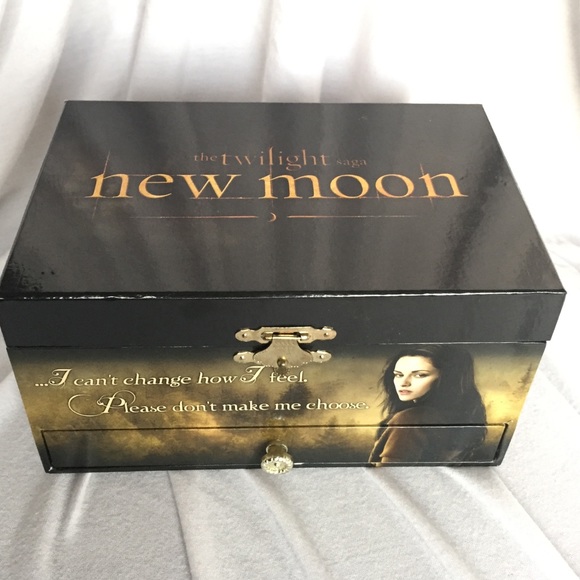 TWILIGHT NEW MOON SAGA MUSIC JEWELRY BOX