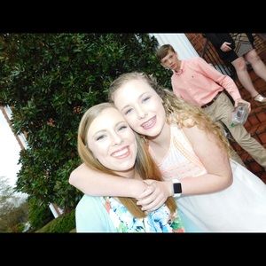 Meet your Posher, Abby