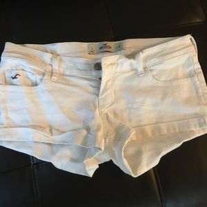 Hollister size 3 W26