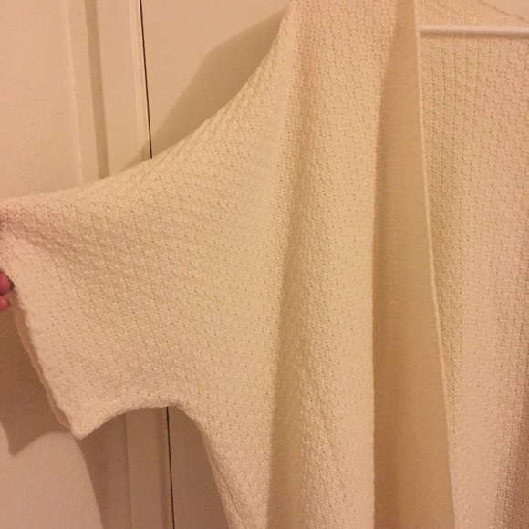 Cardigan - Picture 2 of 4