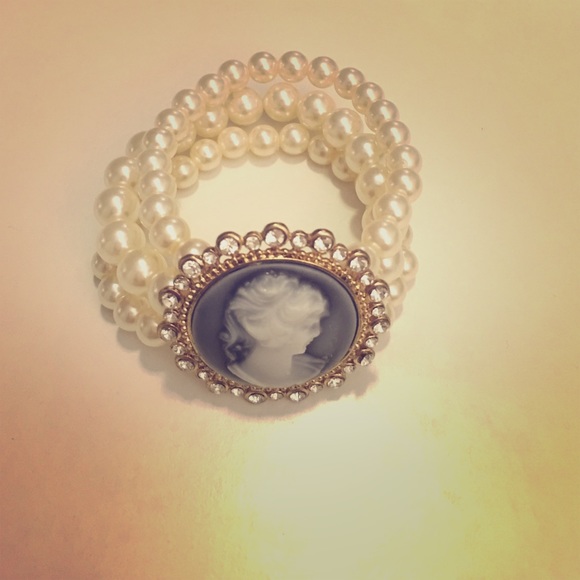 NWOT Beautiful bracelet