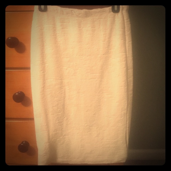 Ivory pencil skirt