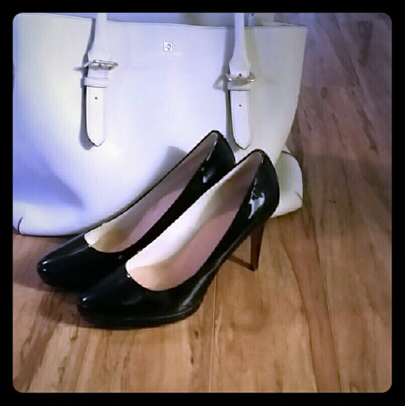 Black Coach Pumps