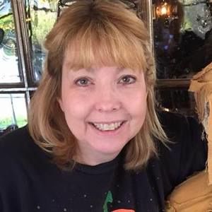 Meet your Posher, Paula