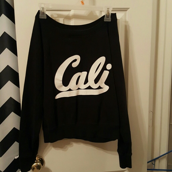Cali sweatshirt size small