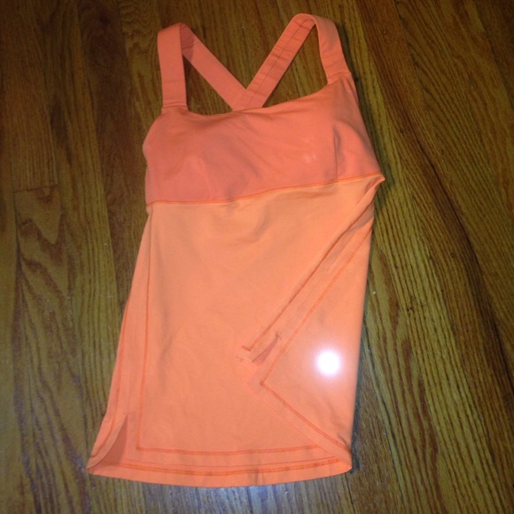 lululemon athletica Tops - Lululemon cute sport top