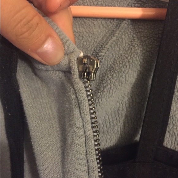 Victoria's Secret pink jacket with tote bag - Picture 2 of 4