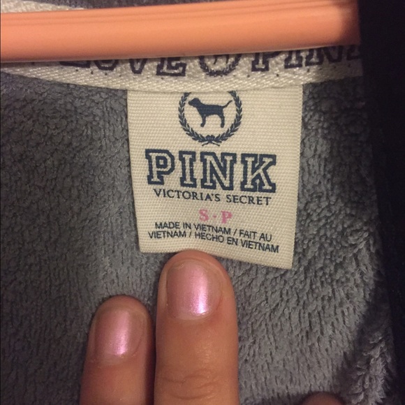 Victoria's Secret pink jacket with tote bag - Picture 3 of 4