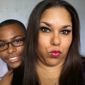 Meet your Posher, Leslie