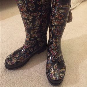【sold Brand new rain boots