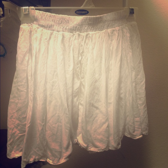 Brandy Melville skirt