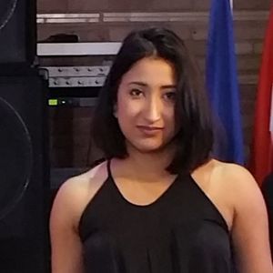 Meet your Posher, Estephania