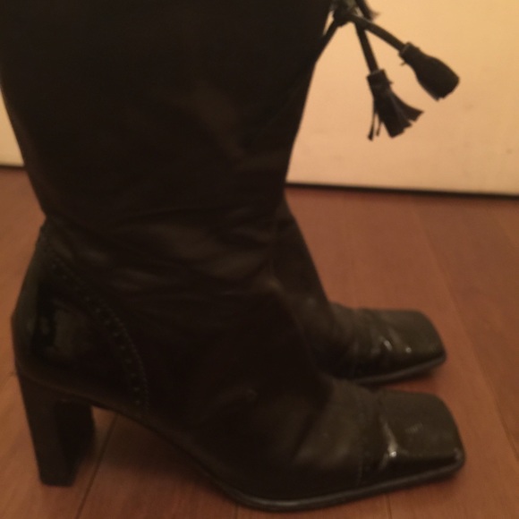 leather ankle booties - patent leather toes/heel